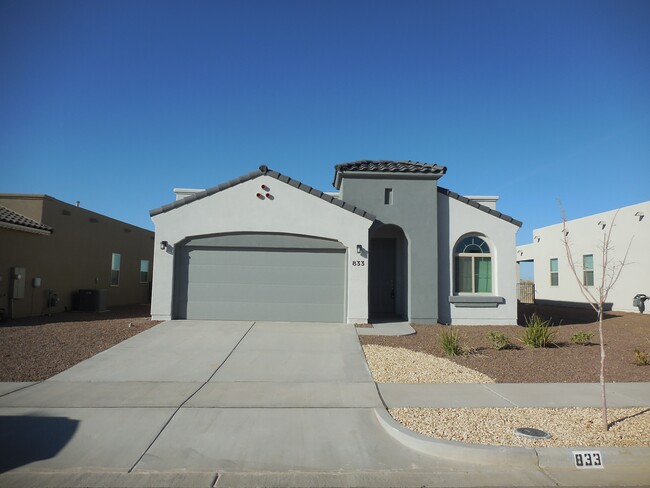 Building Photo - 833 Paseo Dulce Ave Unit 1