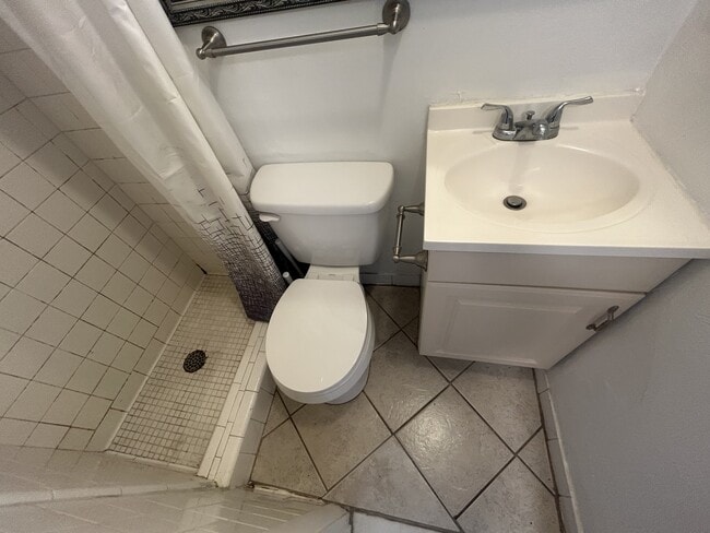113 NW 11th St