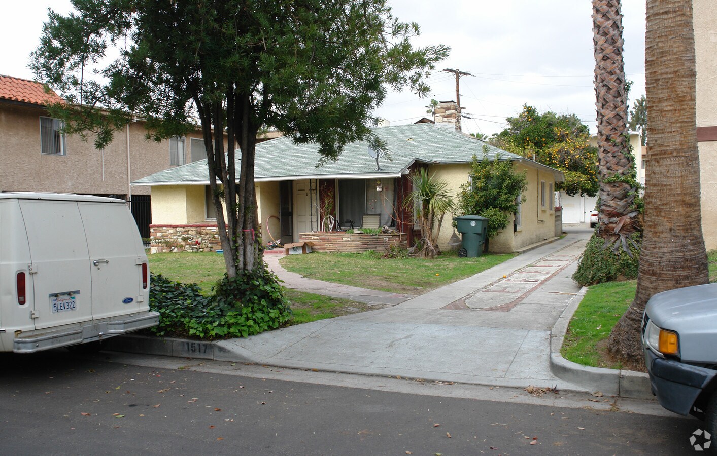 Photo - 1517 E Maple St