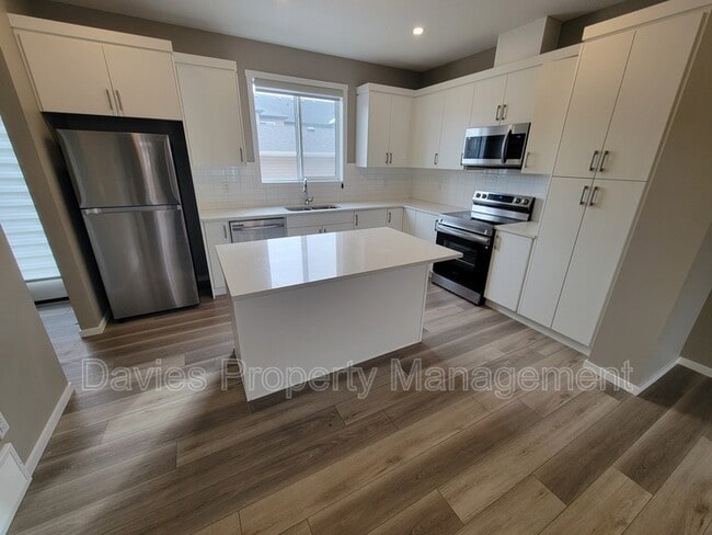 Photo - 20821-2019A 19A Ave NW Unit MAIN