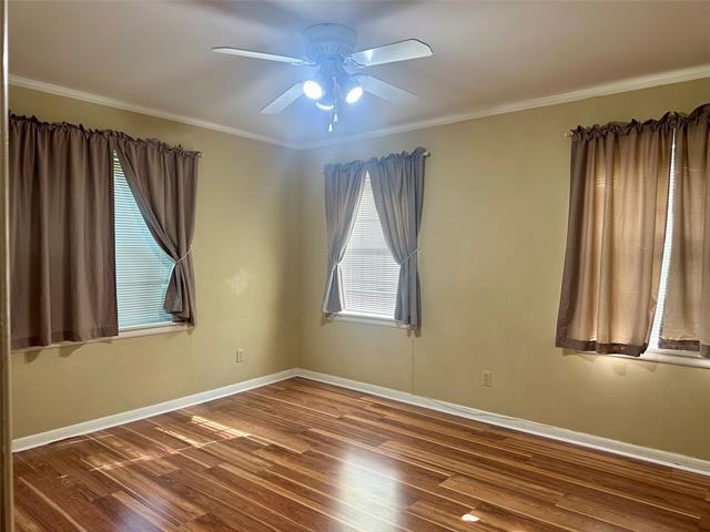 Photo - 831 Booth Dr