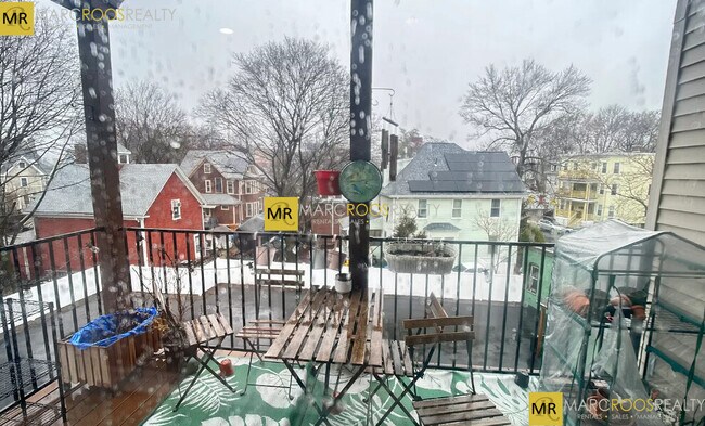 Photo - 74 Aldie St Unit 1