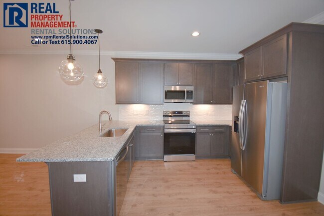 Photo - Luxury 2BR townhome in the heart of Murfreesboro- neighborhood pool, hi-speed internet included!