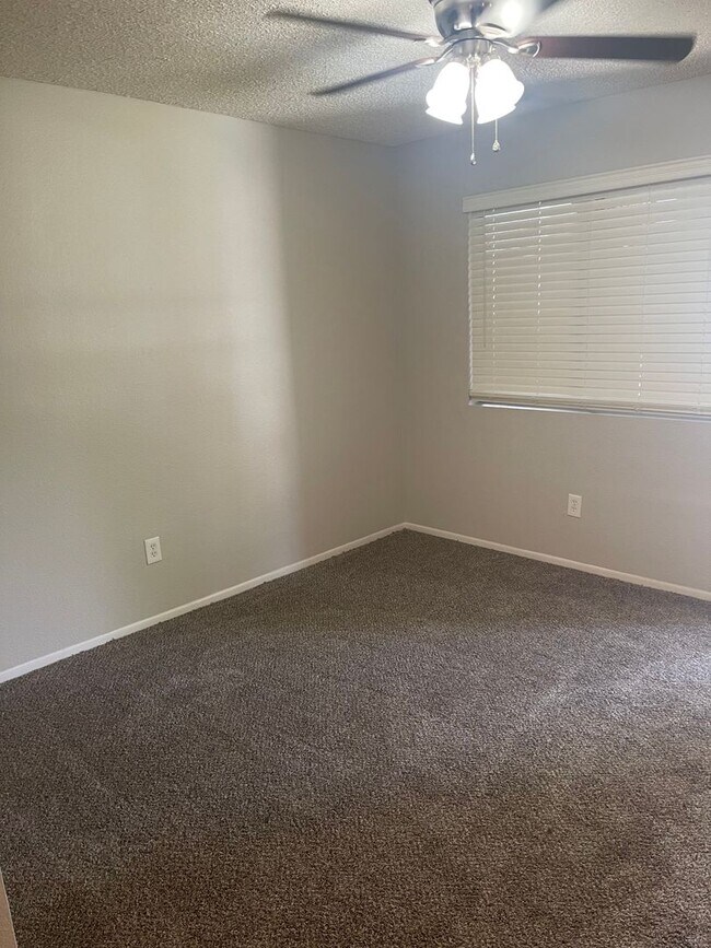 Tides on Country Club Apartments For Rent in Mesa, AZ