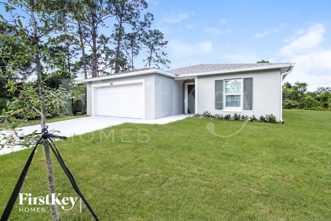 Photo - 811 Andrew St SE