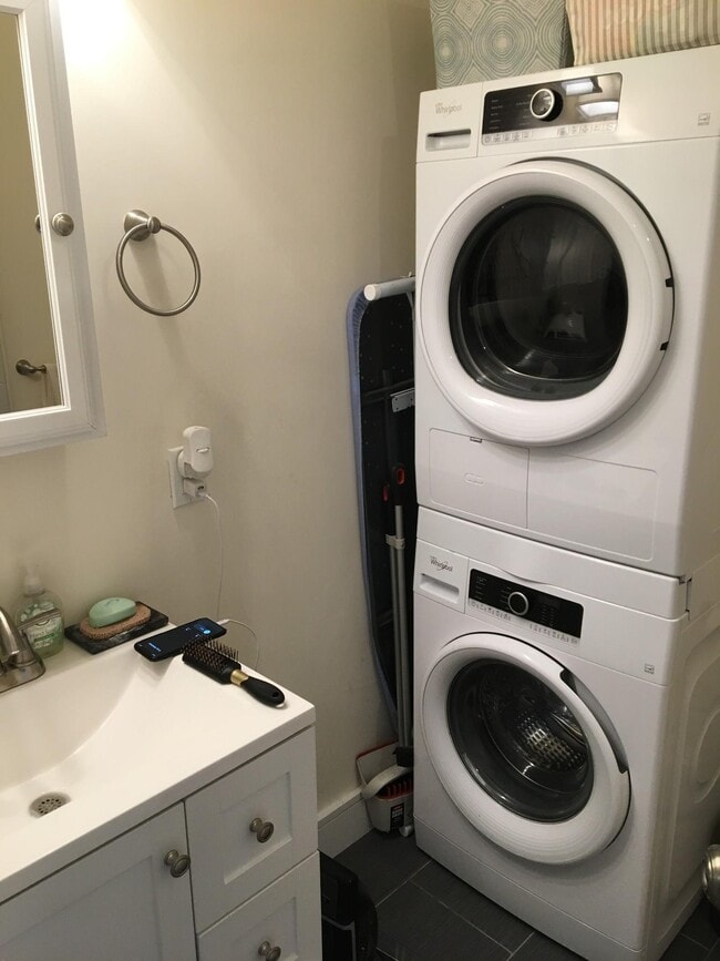 Photo - 910 Beacon St Unit 7