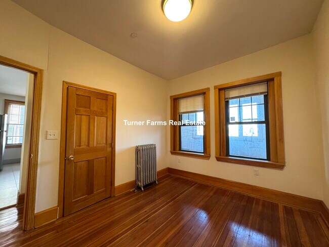 Photo - 145 Hillside St Unit 2