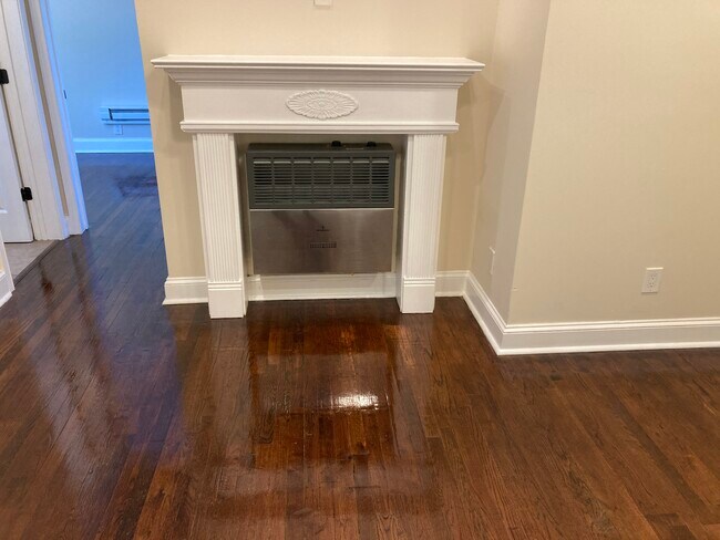 Photo - 140 SE Richmond St