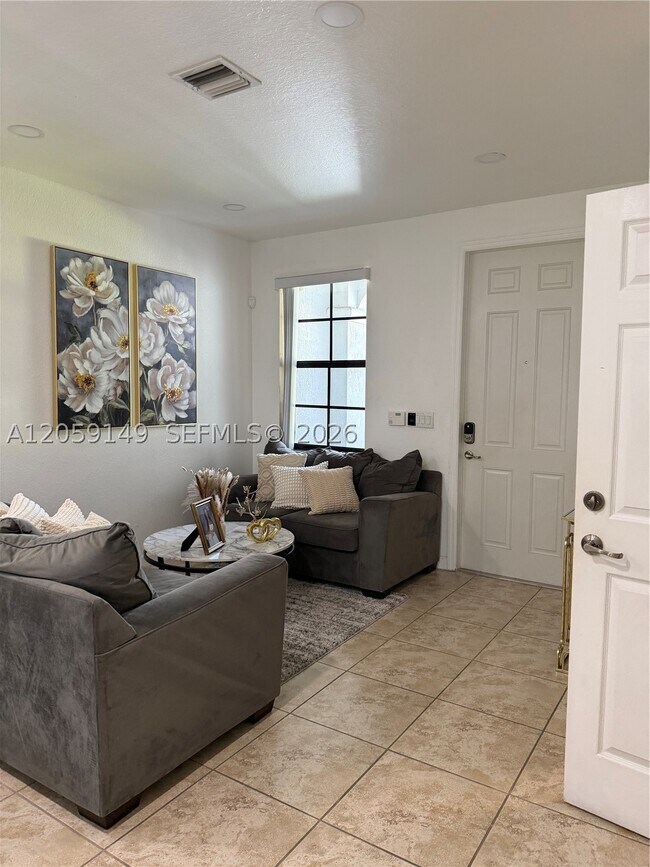 Photo - 11302 NW 88th St