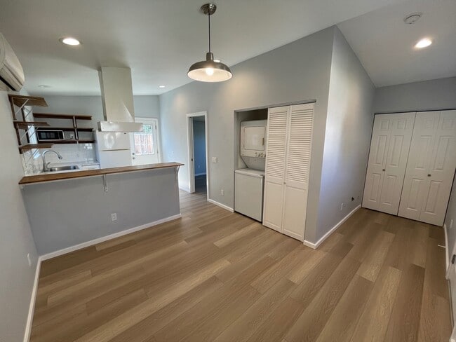 Photo - 6358 Raylene Ct