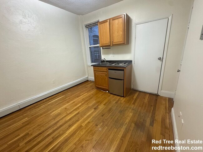 Photo - 51 S Huntington Ave Unit B1