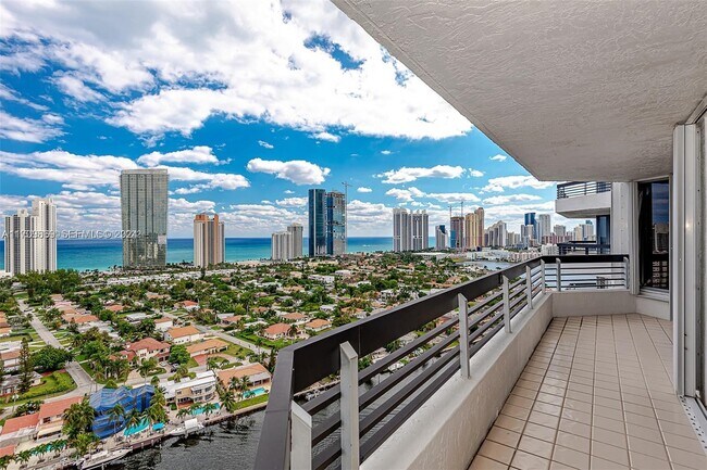 Building Photo - 19195 NE 36th Ct Unit 2709