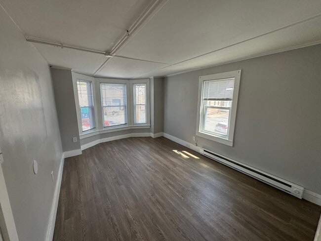 Building Photo - 48-50 Portland St Unit 48