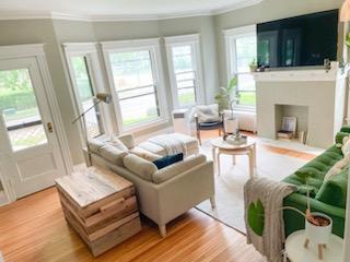 Fully Renovated Park and Beverly!