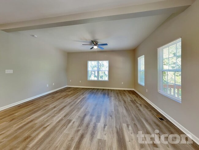 Photo - 118 Lookout Point Pl