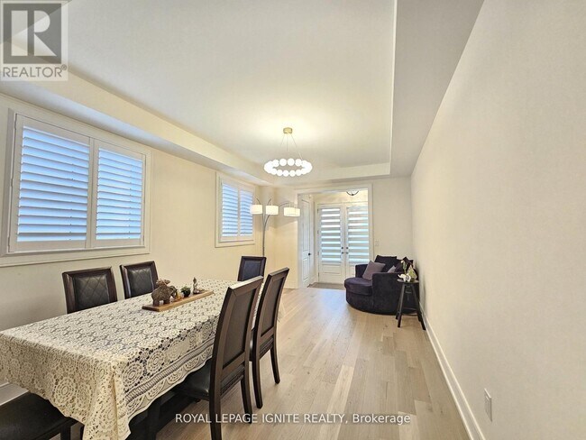 Photo - 48 Duxbury Rd