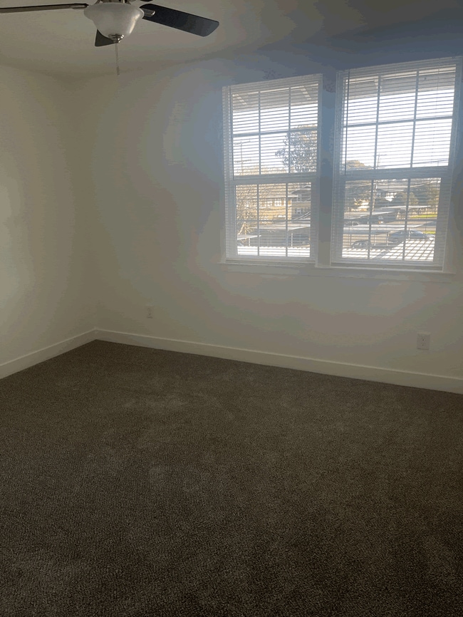 Master Bedroom - 31 Baldwin St