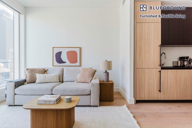 Photo - 312 W 43rd St Unidad FL14-ID1560