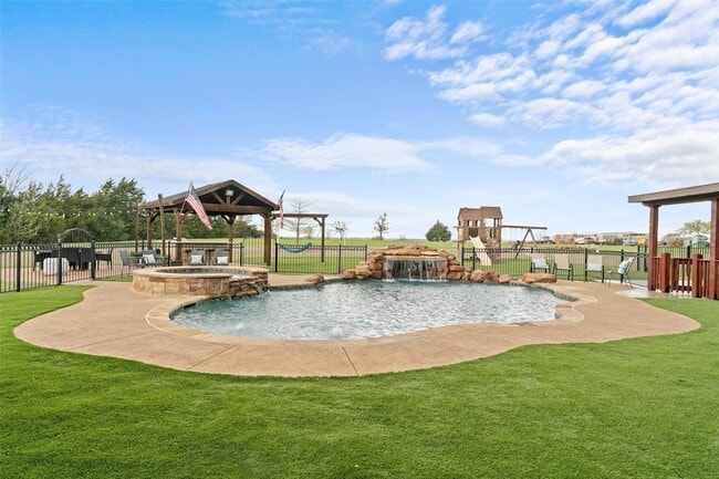 Photo - 16661 Valley View