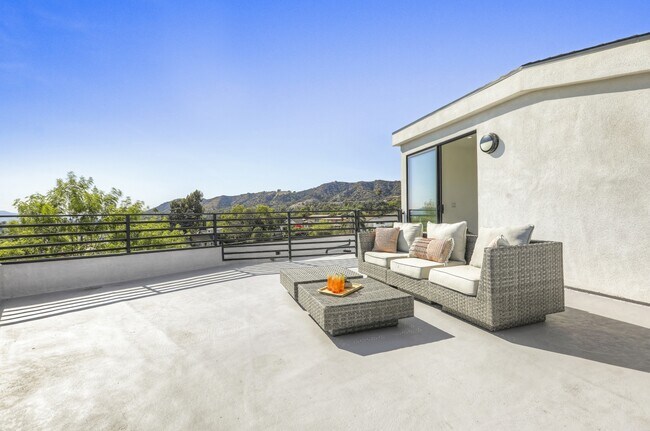 Photo - 1403 Eagle Vista Dr