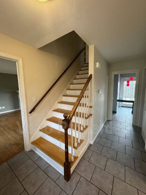 Photo - 15 Rivercrest Dr