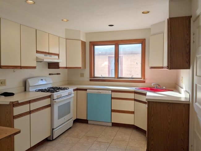 Photo - 9 Cleveland St Apartments Unit 3