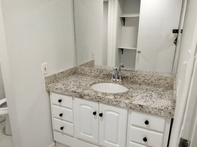 11257 Cedar View Cir