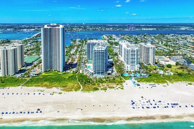Building Photo - 3100 N Ocean Dr Unit P-1505 Rental