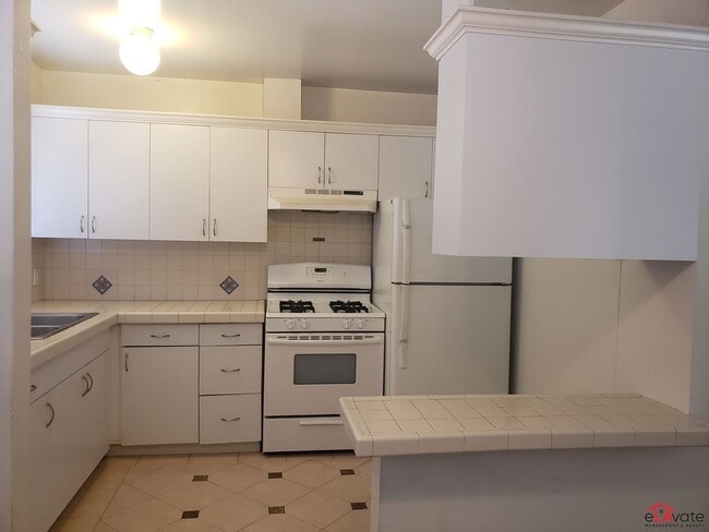 Photo - 11820 Chandler Blvd Unidad 07