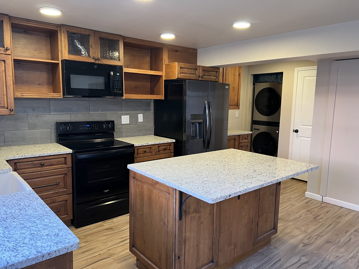 Photo - 1111 Pitkin Ave Unidad A