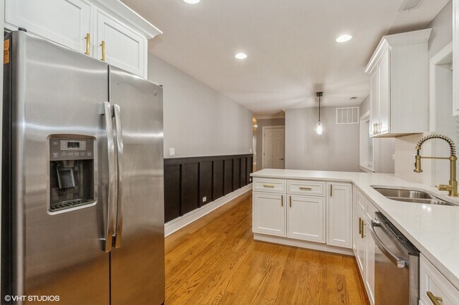 Photo - 6427 N Albany Ave Unit 3