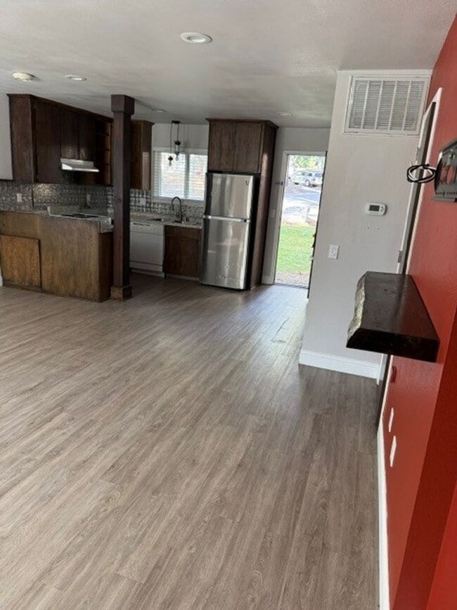 Photo - 1200 Wildwood Ave