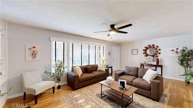 Photo - 439 Stanford Dr
