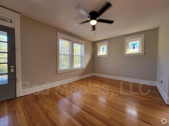 Building Photo - 5704 St Louis Ave Rental