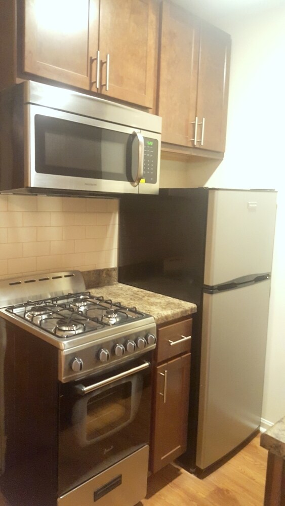 Photo - 4031 N Kenmore Ave Unit 210