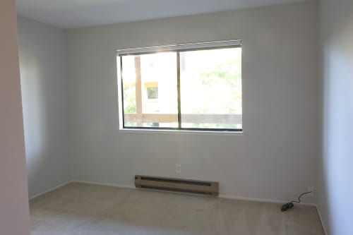 Photo - 1051 Beach Park Blvd