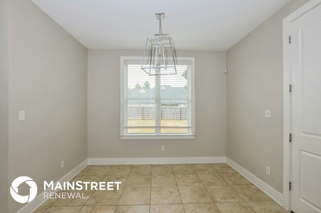 Photo - 6464 Nesting Dove