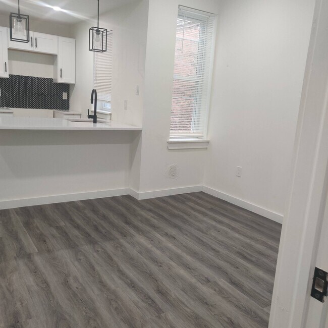 Photo - 2546 N 11th St Unidad 2546 N 11th St 2