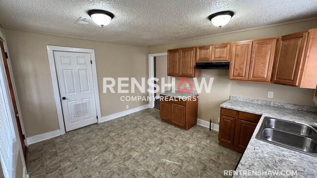 Photo - 822 Eyers Rd