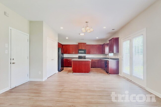 Photo - 1324 Pondhaven Dr