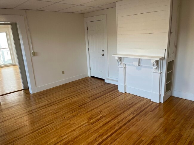 Photo - 281 Main St Unit Apt 2