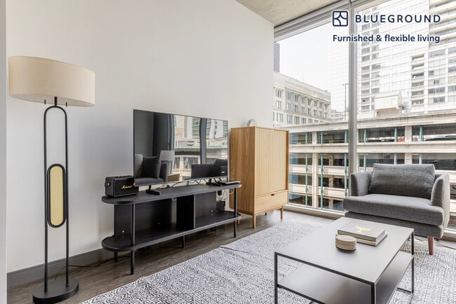 Photo - 60 E Randolph St Unidad FL11-ID1266