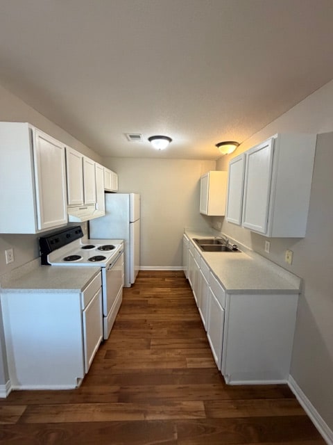 Photo - 2332 Breezy Dr