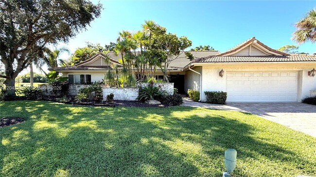 10134 Boca Woods Ln