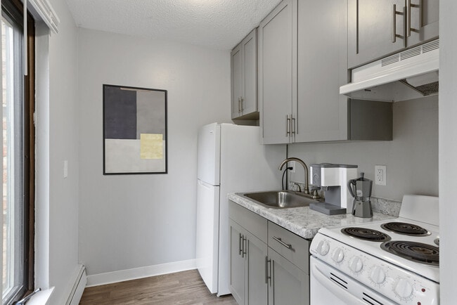 Photo - Windsor South Apartments