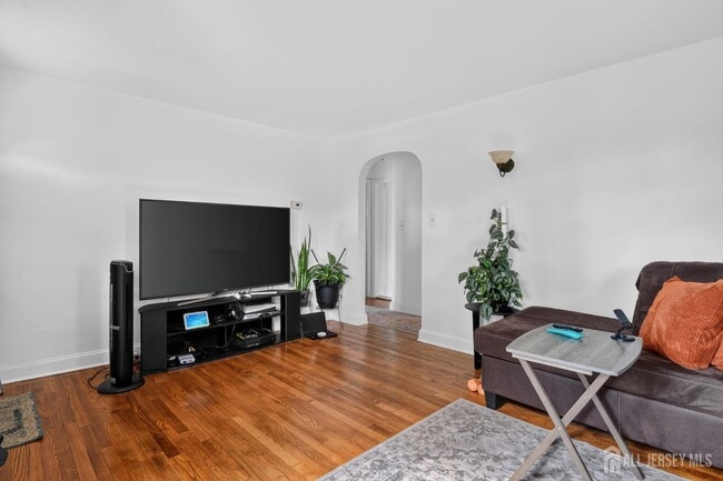 Photo - 41 Westervelt Ave