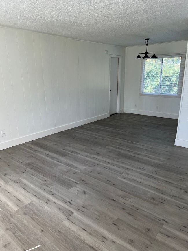 Photo - Spacious home - Great location!