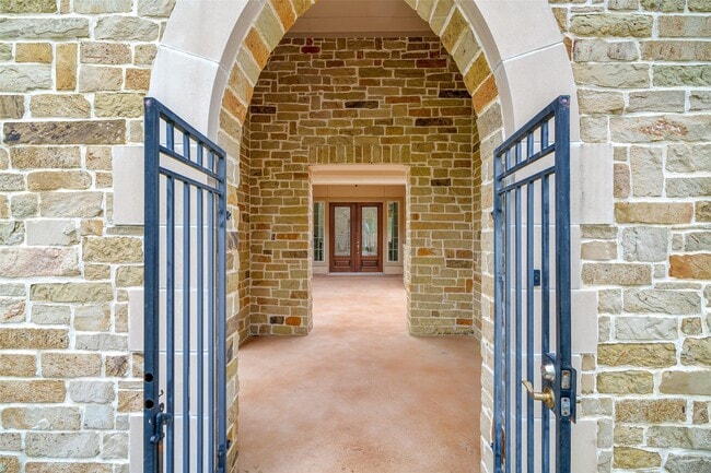 Photo - 16406 Baston Creek Dr