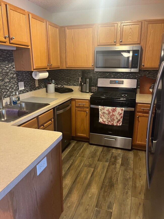 Photo - 1585 Serenity Ln