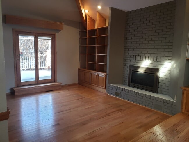 Photo - Stunning Brick House on cul de sac Minutes from Hospital & Downtown!